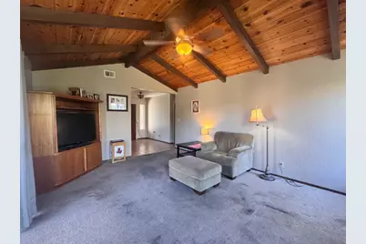 1470 Ghione Dr, Hollister, CA 95023 - Photo 9