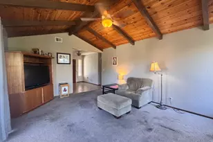 1470 Ghione Dr, Hollister, CA 95023 - Photo 9