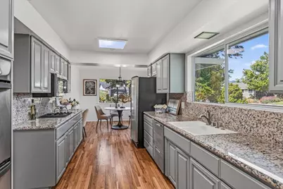 12315 Obrad Dr, Saratoga, CA 95070 - Photo 11