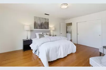 5887 Chabot Ct, Oakland, CA 94618 - Photo 17