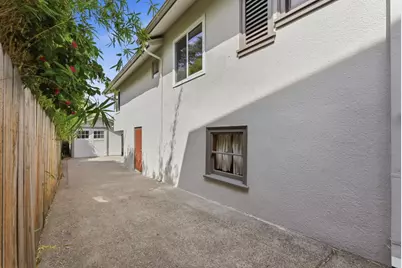 5887 Chabot Ct, Oakland, CA 94618 - Photo 37