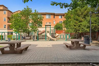 88 N Jackson Ave 408, San Jose, CA 95116 - Photo 25