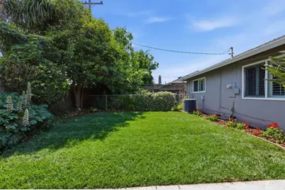 1250 Redcliff Dr, San Jose, CA 95118 - Photo 27
