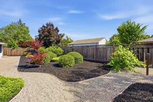 16346 Oleander Ave, Los Gatos, CA 95032 - Photo 25