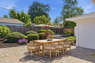 16346 Oleander Ave, Los Gatos, CA 95032 - Photo 23