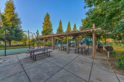 7271 Eagle Ridge Dr, Gilroy, CA 95020 - Photo 57