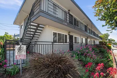 2244 12th Ave, Oakland, CA 94606 - Photo 9