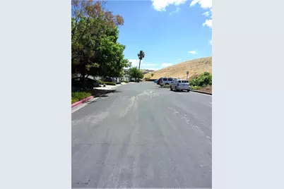 7464 Tulare Hill Ln, San Jose, CA 95139 - Photo 29