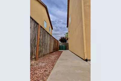 2252 Pinetown St, Stockton, CA 95212 - Photo 9