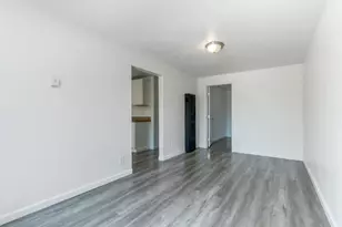 1382 Locust St, San Jose, CA 95110 - Photo 21