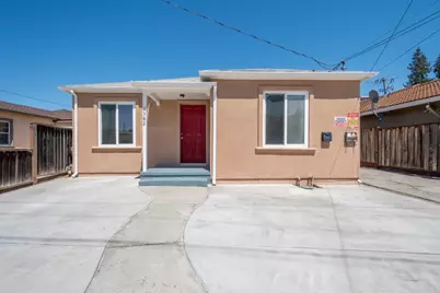 1382 Locust St, San Jose, CA 95110 - Photo 1
