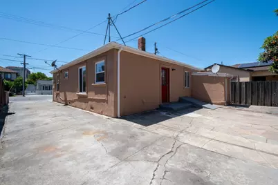 1382 Locust St, San Jose, CA 95110 - Photo 31