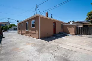 1382 Locust St, San Jose, CA 95110 - Photo 31