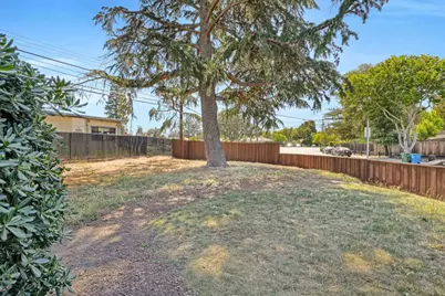 1876 Cabrillo Ave, Santa Clara, CA 95050 - Photo 23