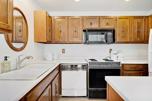 9940 Monroe Ave, Aptos, CA 95003 - Photo 9