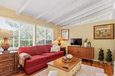 17 Loma Vista Pl, Monterey, CA 93940 - Photo 3