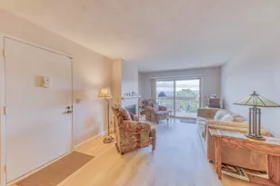 1107 Golden Oaks Ln, Monterey, CA 93940 - Photo 7