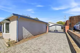 22141 Wallace Dr, Cupertino, CA 95014 - Photo 39