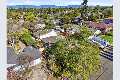 22141 Wallace Dr, Cupertino, CA 95014 - Photo 51