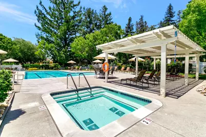 7402 Via Calzada, San Jose, CA 95135 - Photo 35