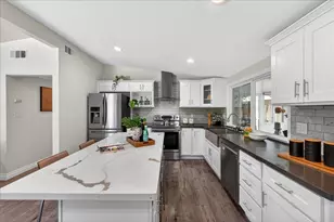 786 Lakewood Dr, Sunnyvale, CA 94089 - Photo 9