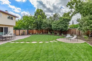2740 Ramos Ct, Mountain View, CA 94040 - Photo 25