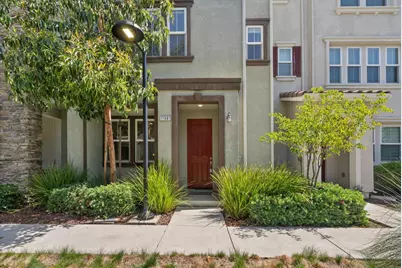 17981 Cantabria Ln, Morgan Hill, CA 95037 - Photo 3