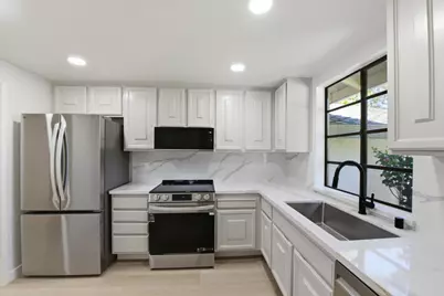 5555 Cribari Cir, San Jose, CA 95135 - Photo 11