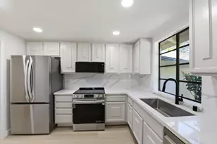 5555 Cribari Cir, San Jose, CA 95135 - Photo 11