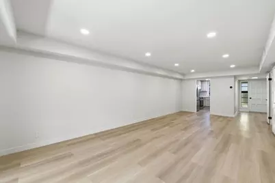 5555 Cribari Cir, San Jose, CA 95135 - Photo 9