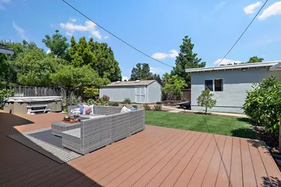 20805 Greenleaf Dr, Cupertino, CA 95014 - Photo 35