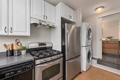 20805 Greenleaf Dr, Cupertino, CA 95014 - Photo 31
