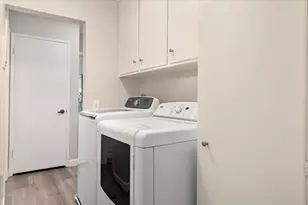 20805 Greenleaf Dr, Cupertino, CA 95014 - Photo 19