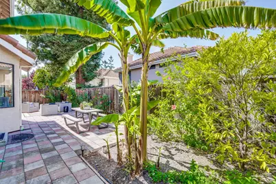 43382 Livermore Cmn, Fremont, CA 94539 - Photo 41