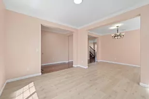 5749 Oakmont Dr, Richmond, CA 94806 - Photo 7