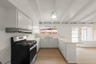 702 Lakefair Dr, Sunnyvale, CA 94089 - Photo 9