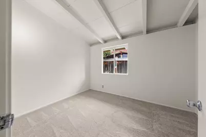 702 Lakefair Dr, Sunnyvale, CA 94089 - Photo 19