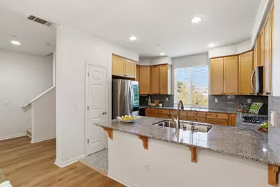 1637 Mabury Rd, San Jose, CA 95133 - Photo 11