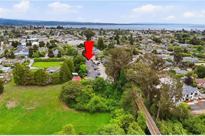 1153 30th Ave, Santa Cruz, CA 95062 - Photo 1
