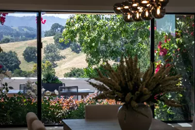 13057 La Cresta Dr, Los Altos Hills, CA 94022 - Photo 7