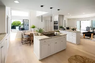 13057 La Cresta Dr, Los Altos Hills, CA 94022 - Photo 9