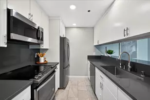 1271 Poplar 406, Sunnyvale, CA 94086 - Photo 9