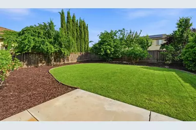 660 Bramblewood Ave, Lathrop, CA 95330 - Photo 43