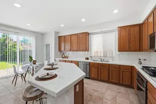 660 Bramblewood Ave, Lathrop, CA 95330 - Photo 13
