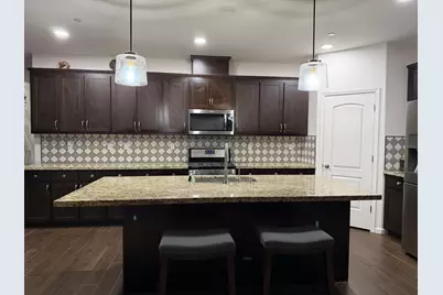 1878 Plumas Dr, Lathrop, CA 95330 - Photo 5