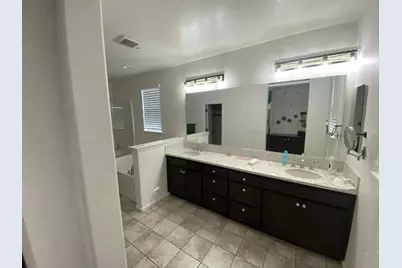 1878 Plumas Dr, Lathrop, CA 95330 - Photo 23