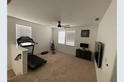 1878 Plumas Dr, Lathrop, CA 95330 - Photo 15