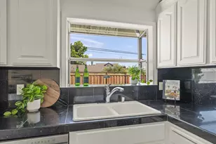 19349 Phil Ln, Cupertino, CA 95014 - Photo 21