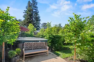 1427 Byron St, Palo Alto, CA 94301 - Photo 25