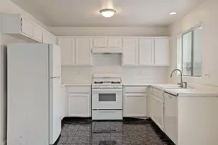 1888 St Lakes Way, Stockton, CA 95206 - Photo 11